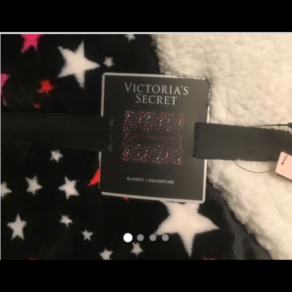 NWT Victoria’s Secret Stars Sherpa Blanket 50x60 - Picture 2 of 3